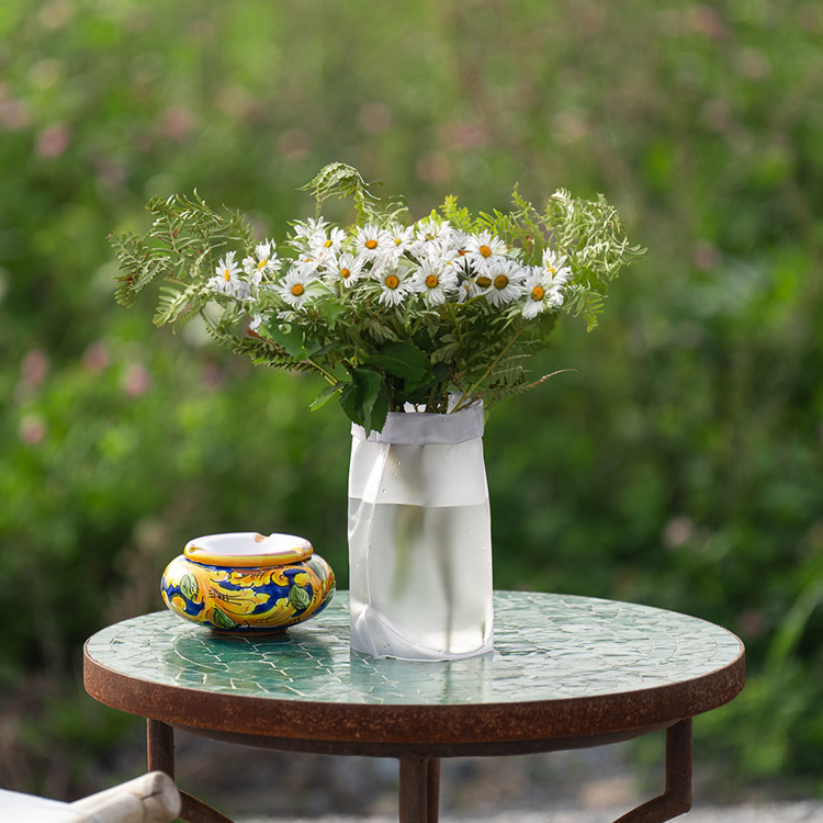 Formbar vase, Frostet