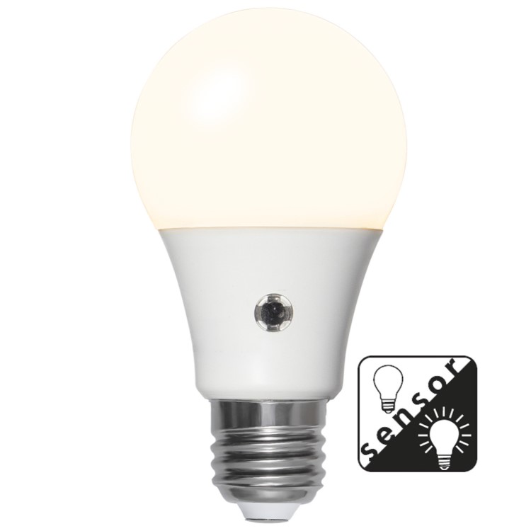 Smart LED med skumringssensor, 7W (40W)