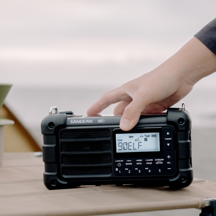 Overlevelsesradio DAB+/FM Pro, Svart