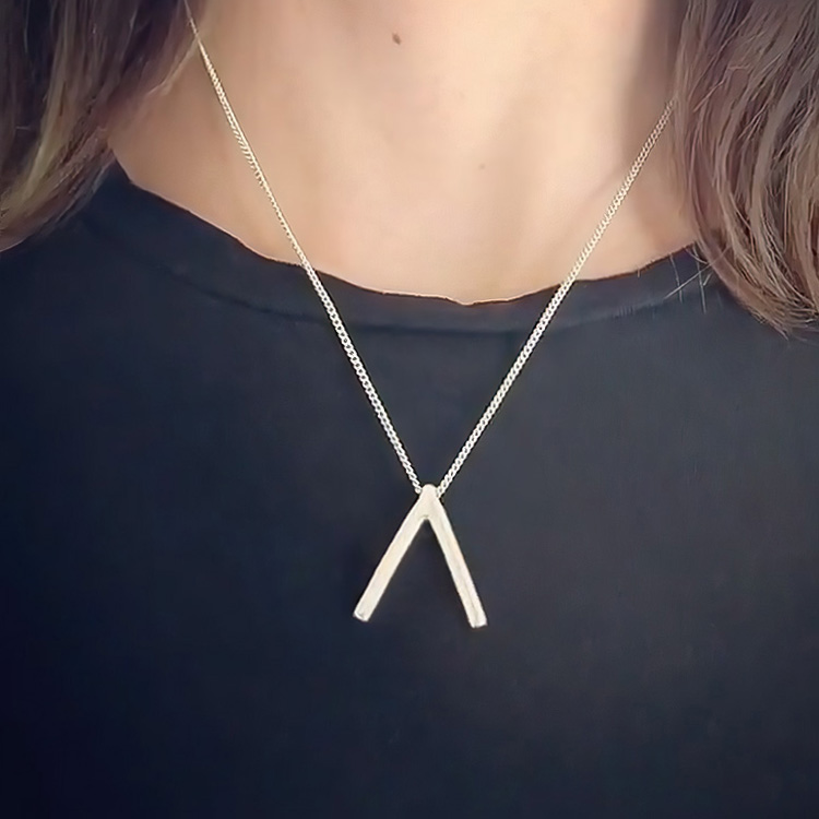 Halssmykke med ringholder, Ringholder Original