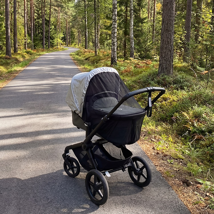 Myggnett med UV-beskyttelse til barnevogn