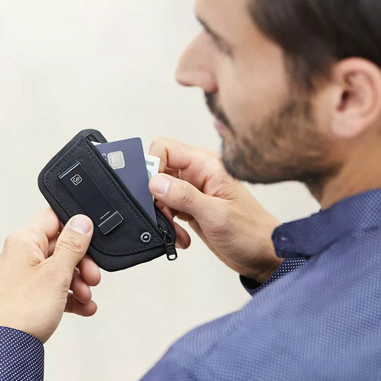 Kortholder med belteklips