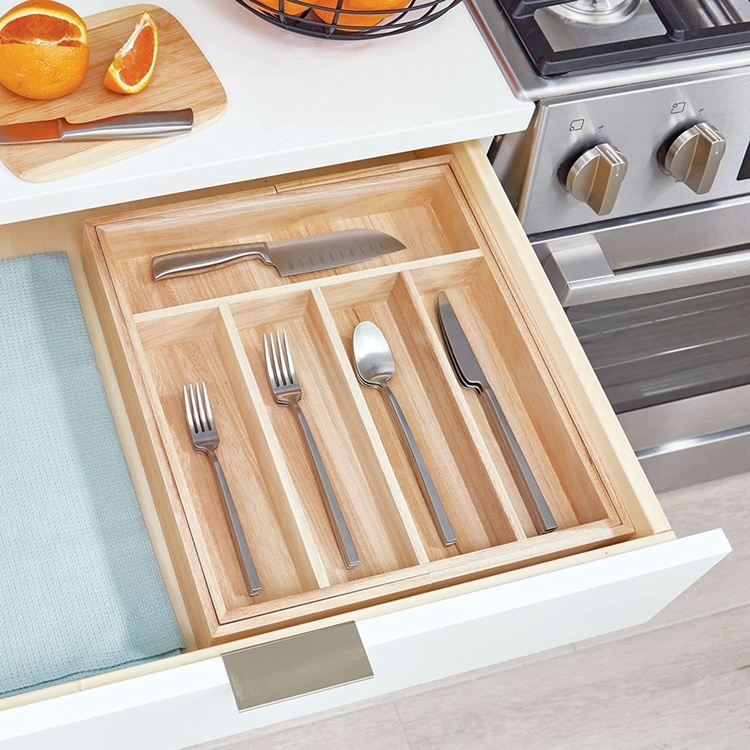 Uttrekkbar bestikkskuff i tre 34,5–58,5 cm