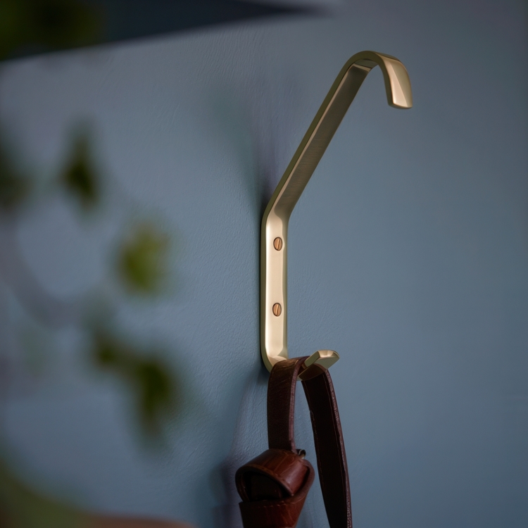 Skoleknagg i messing, 13 cm