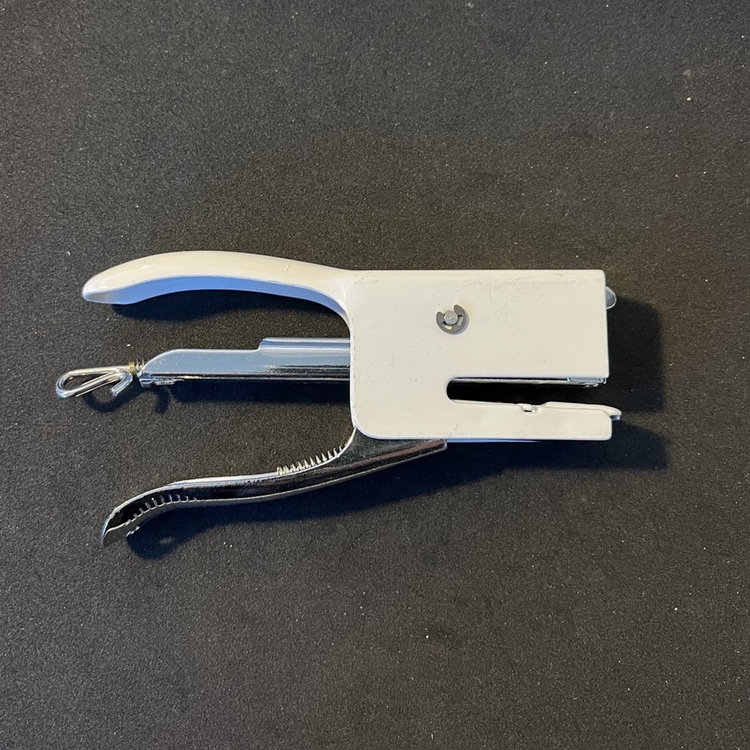 Stiftemaskin i metall, INDEX MINI, hvit