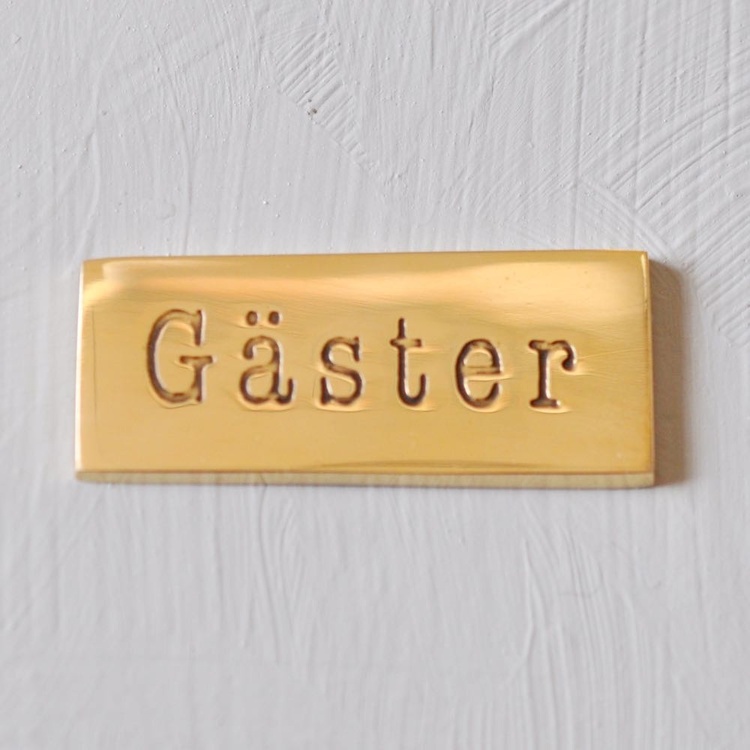 Gjesteskilt i polert messing