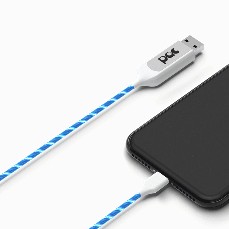 USB-kabel med synlig strøm