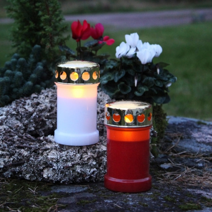 Gravlys med ekstra lang brenntid i gruppen Belysning / Utendørs belysning / Kubbelys og lykter hos SmartaSaker.se (12347)