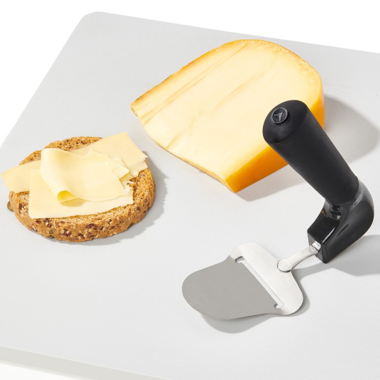 Ergonomisk ostehøvel i gruppen Hjemmet / Kjøkken / Kjøkkenredskaper hos SmartaSaker.se (12640)
