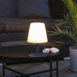 Ledningfri bordlampe til uteplassen Ledningfri bordlampe til uteplassen