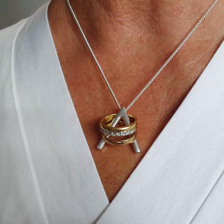 Halssmykke med ringholder, Ringholder Original i gruppen Hjemmet / Sortere og oppbevare hos SmartaSaker.se (13397)