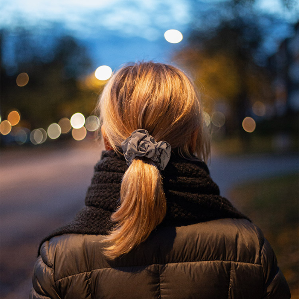 Reflekterende scrunchie i gruppen Sikkerhet / Reflekser hos SmartaSaker.se (13603)