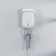 Liten powerbank med USB-kabler Liten powerbank med USB-kabler