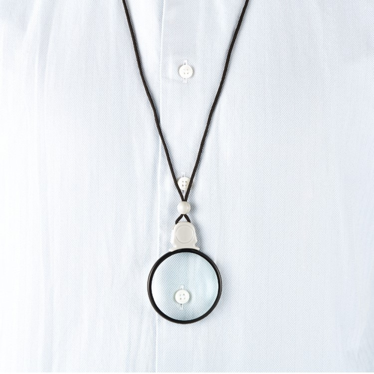 Forstørrelsesglass med halskjede i gruppen Fritid / Lesning hos SmartaSaker.se (13865)