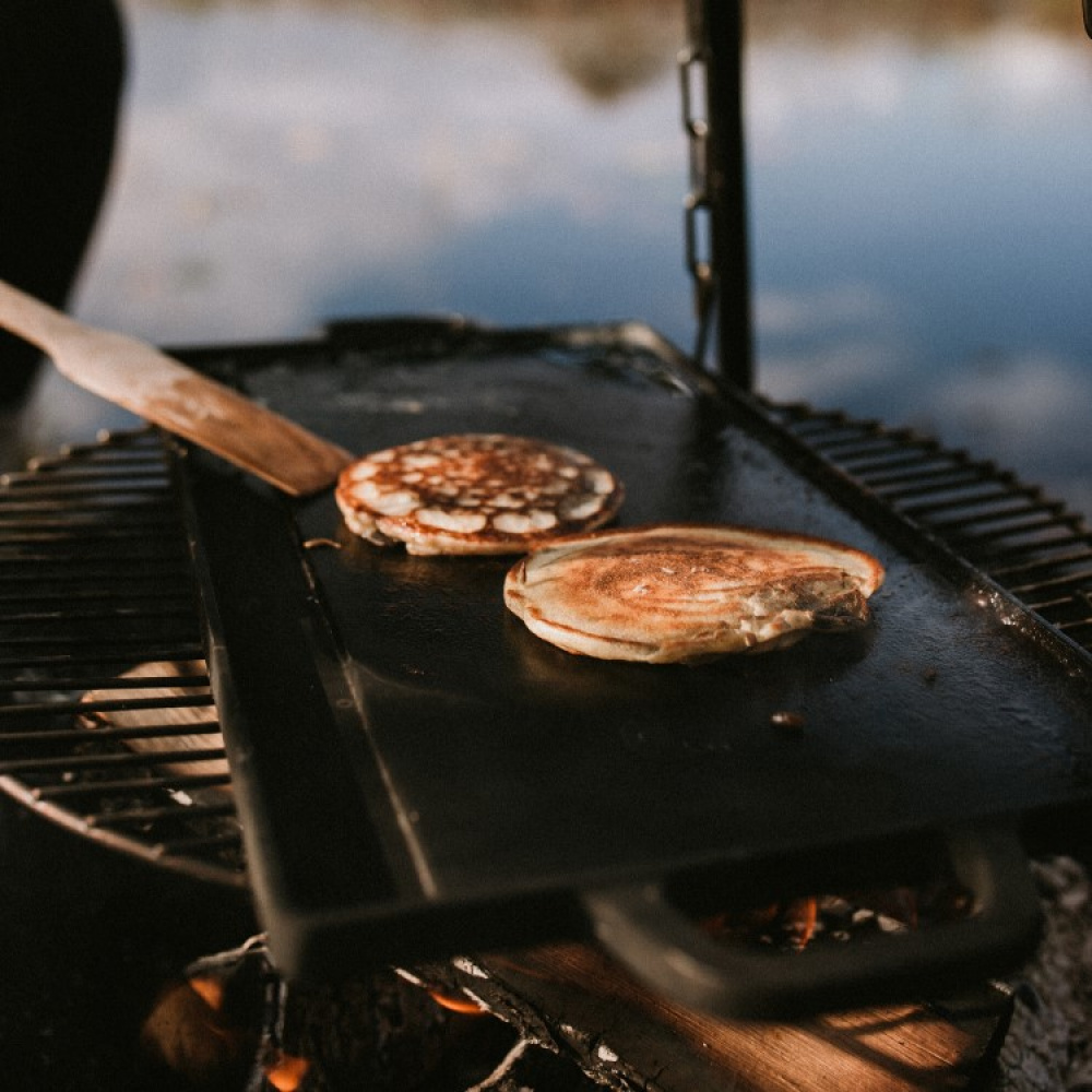 Satake vendbar grill- & stekeplate i støpejern i gruppen Hjemmet / Grillsaker hos SmartaSaker.se (14090)