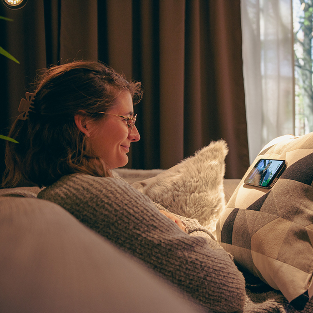 Mobiltelefonholder med tekstilfeste MoMag, Mintgrønn i gruppen Hjemmet / Elektronikk / Mobiltilbehør hos SmartaSaker.se (14102-MiG)