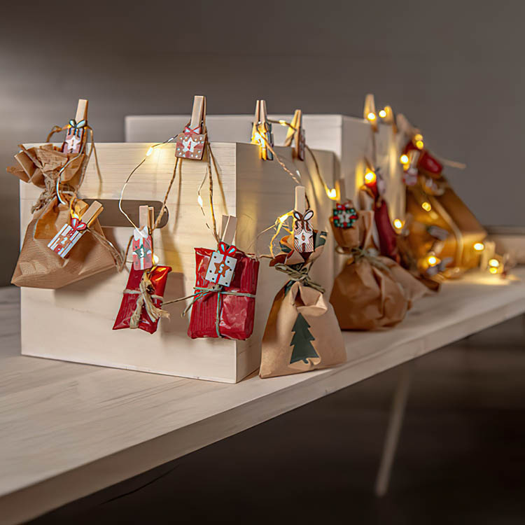 Batteridrevet julekalenderlyslenke i gruppen Høytider / Advent og jul / Julebelysning hos SmartaSaker.se (14400)