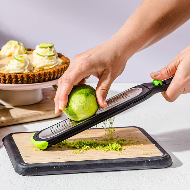 Zestjern med avkutter i gruppen Hjemmet / Kjøkken / Press, hakk og skrell hos SmartaSaker.se (14481)