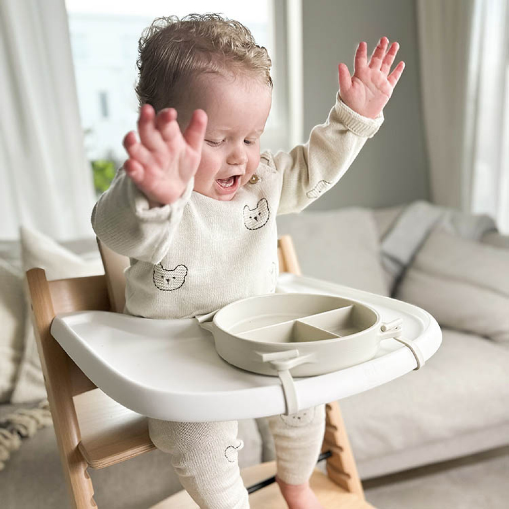 Barnetallerken med sugekopp og stropper i gruppen Høytider / Fest / Barnebursdag hos SmartaSaker.se (14536)