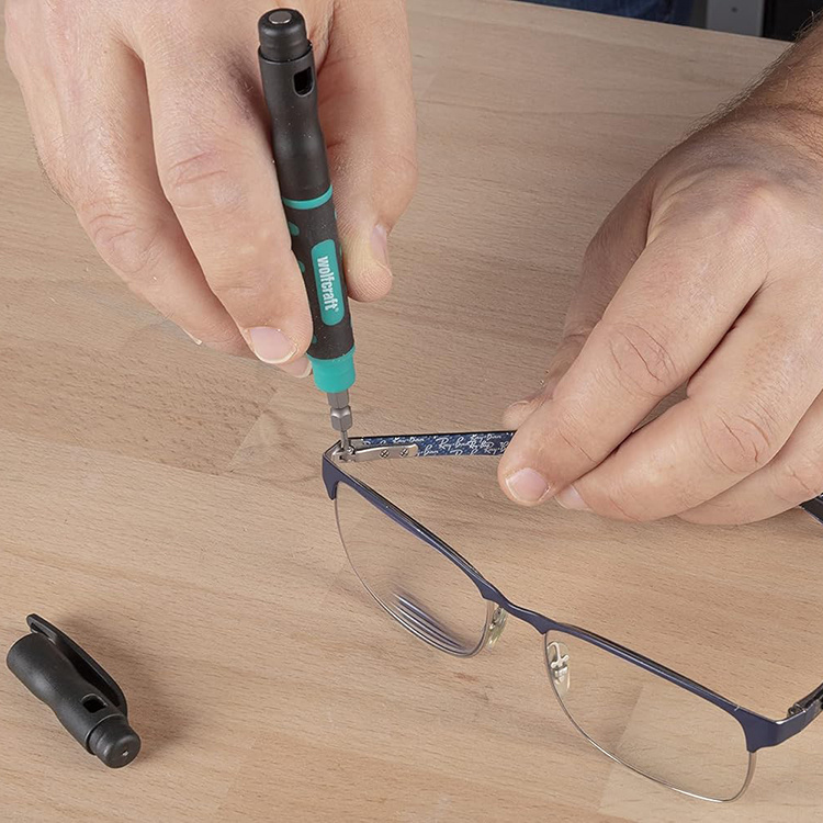 Presisjonsmeisel med 4 bits i gruppen Fritid / Fikse og Reparere / Verktøy hos SmartaSaker.se (14557)