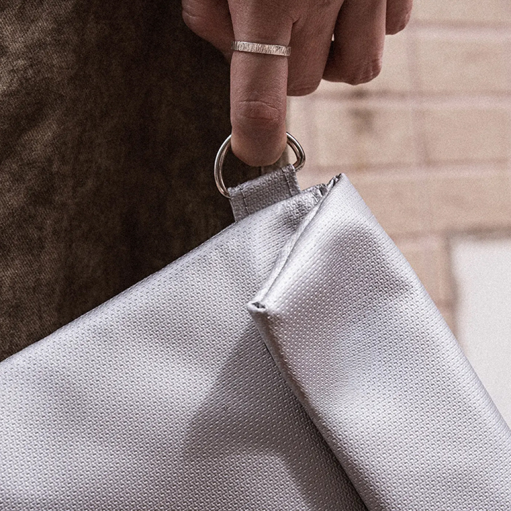 Flammehemmende oppbevaringslomme i gruppen Sikkerhet / Brannsikkerhet hos SmartaSaker.se (14673)