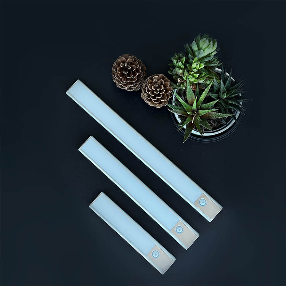 LED-lampe med bevegelsessensor i gruppen Belysning / Innendørs belysning hos SmartaSaker.se (14784)