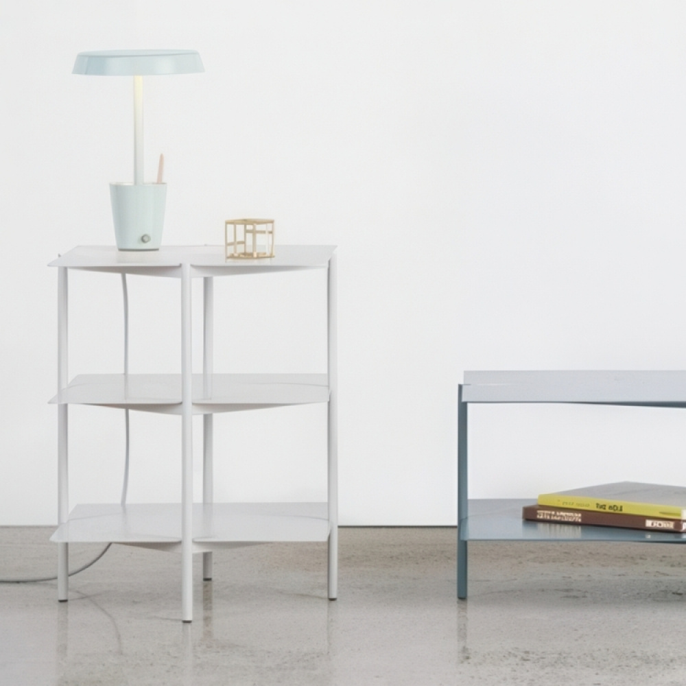 Bord med oppbevaring, metall, UMBRA TIER SIDE TABLE, 42 x 42 x H 54 cm, grått i gruppen Oppbevaring / Entréoppbevaring hos SmartaSaker.se (40213)