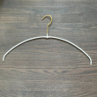Sklisikker kleshenger, 40 cm, perlehvit