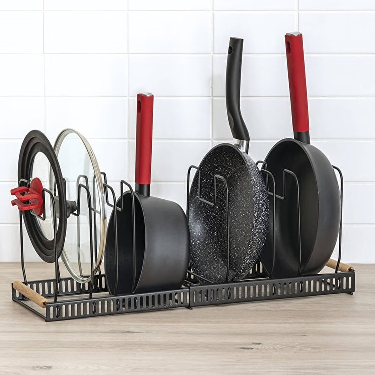Justerbart oppbevaringsstativ for grytelokk og stekepanner, 32,5–58,5 cm i gruppen Oppbevaring hos SmartaSaker.se (41044)