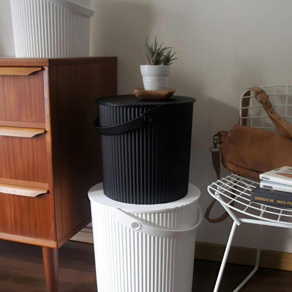 Bøtte med lokk 10L, Omnioutil, Cerise/Oransje i gruppen Oppbevaring hos SmartaSaker.se (41129)