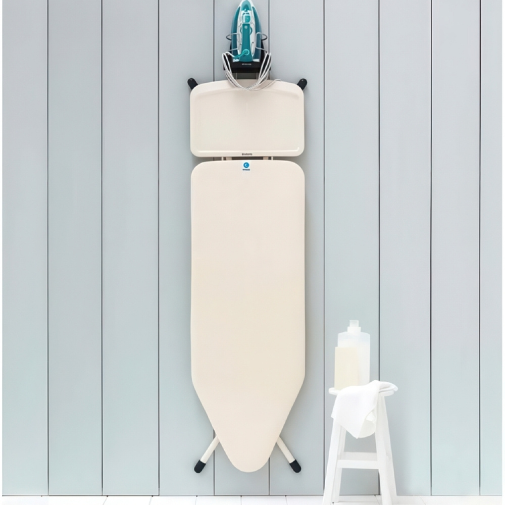 Holder for strykejern og strykebrett, Brabantia i gruppen Oppbevaring hos SmartaSaker.se (41289)