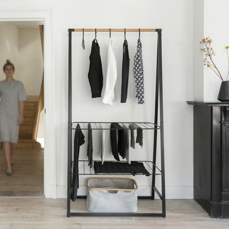 Klesstativ med hyller, Brabantia i gruppen Oppbevaring / Soveromoppbevaring hos SmartaSaker.se (41384)