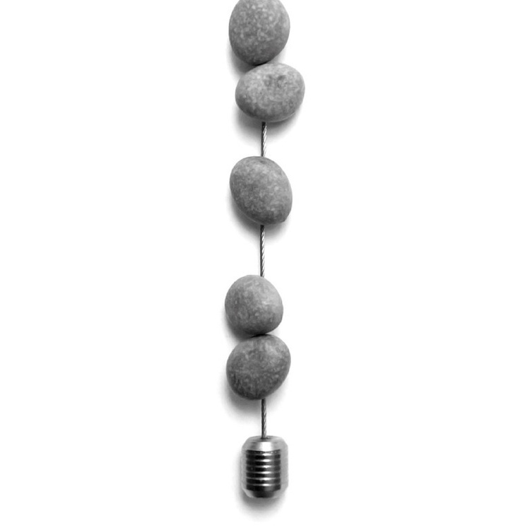 Magnetisk fotoholder med vekt og 8 steinmagneter 150 cm i gruppen Oppbevaring hos SmartaSaker.se (41504)