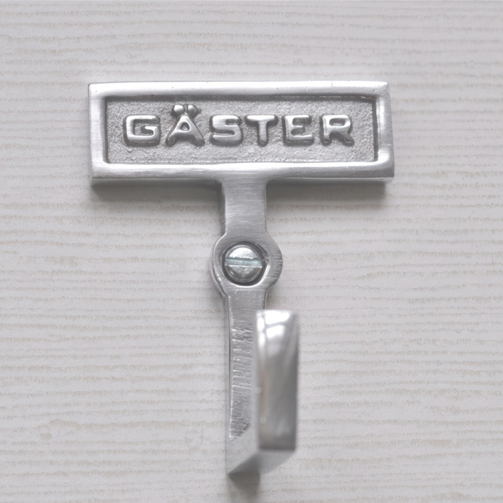 Gjesteskilt med knagg i metall, Gjester i gruppen Oppbevaring hos SmartaSaker.se (41521)