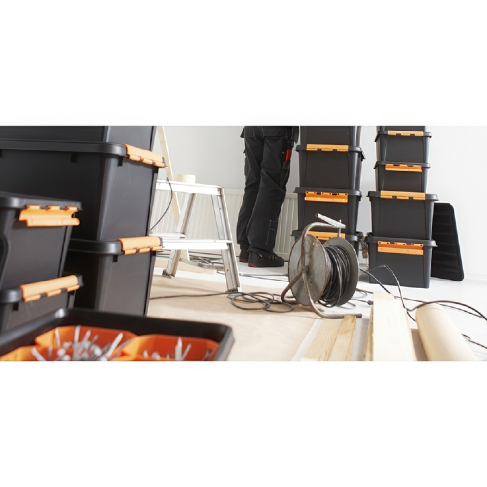 Oppbevaringsboks med lokk 14L, SmartStore Pro, Svart/oransje i gruppen Oppbevaring / Oppbevaringsbokser / SmartStore oppbevaringsbokser hos SmartaSaker.se (41863)