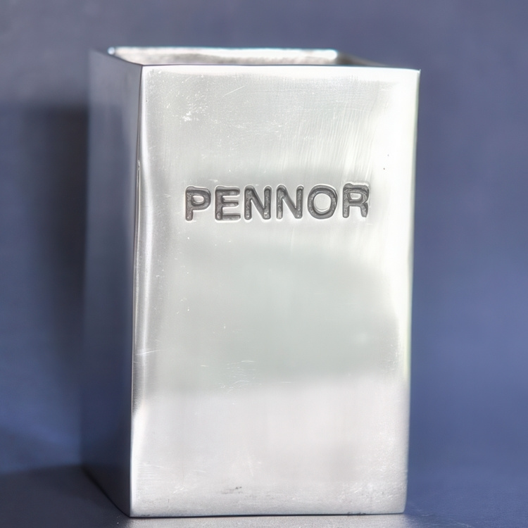 Pennholder i metall, Exmez i gruppen Oppbevaring hos SmartaSaker.se (42412)