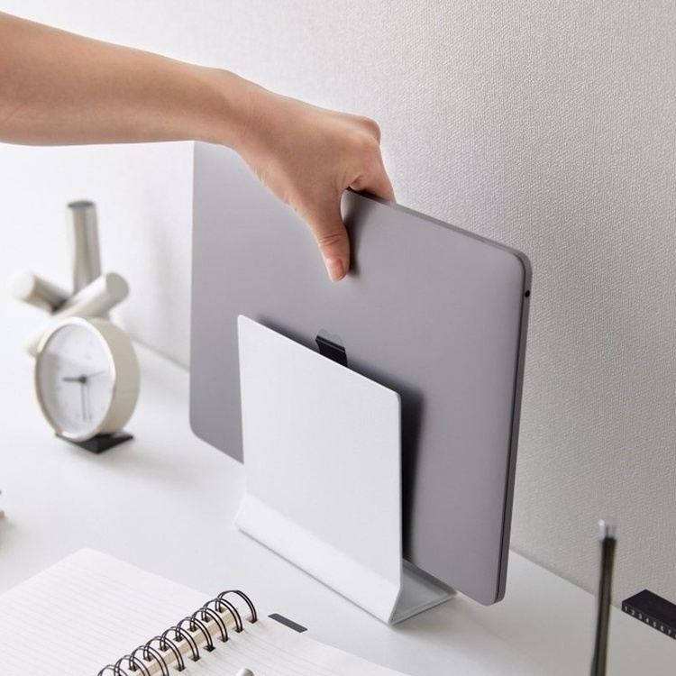 Oppbevaringsstativ for laptop, Yamazaki i gruppen Oppbevaring hos SmartaSaker.se (42427)