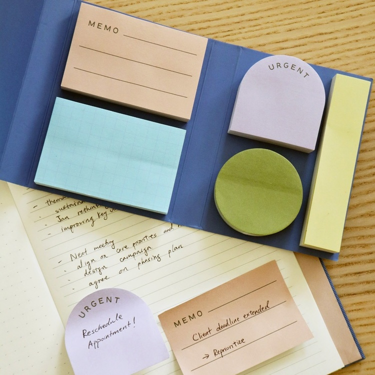 Sett med 5 blokker sticky notes, Kikkerland i gruppen Oppbevaring hos SmartaSaker.se (42817)