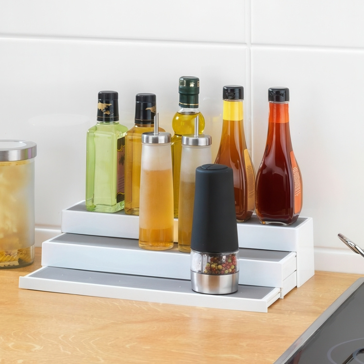 Uttrekkbar trappehylle, Wenko i gruppen Oppbevaring hos SmartaSaker.se (42994)
